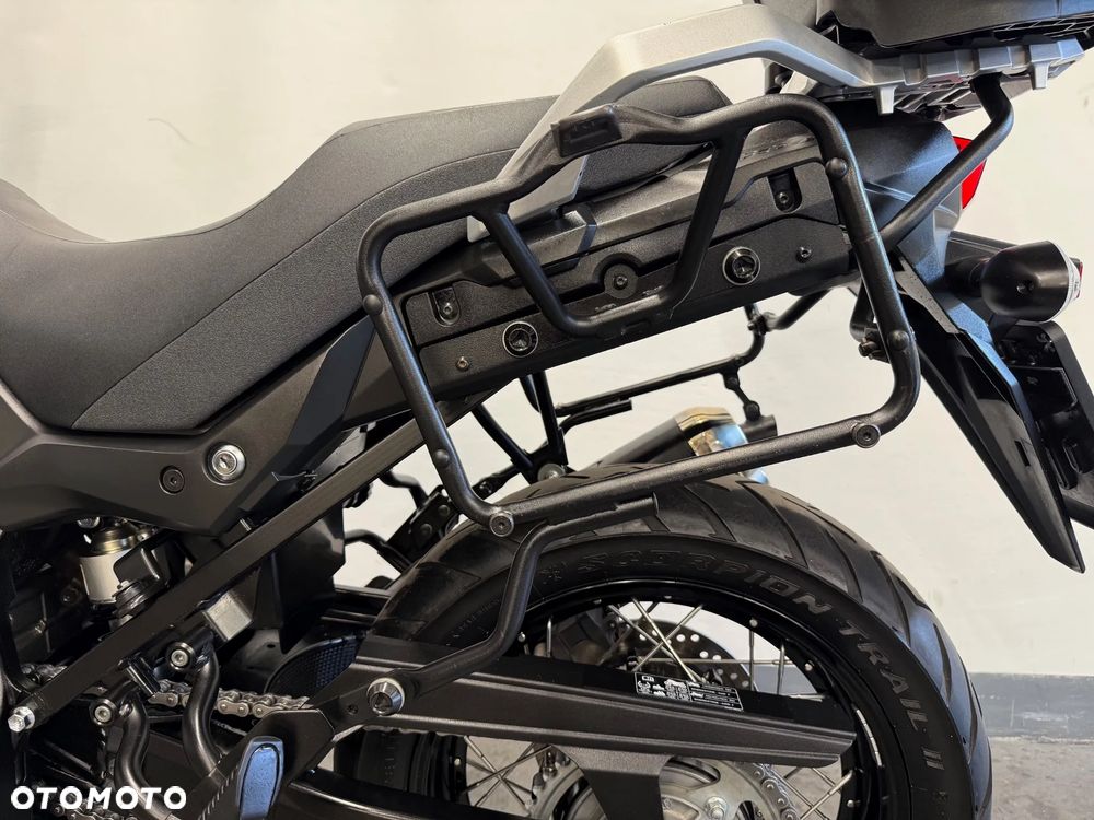 Suzuki V-STROM - 25