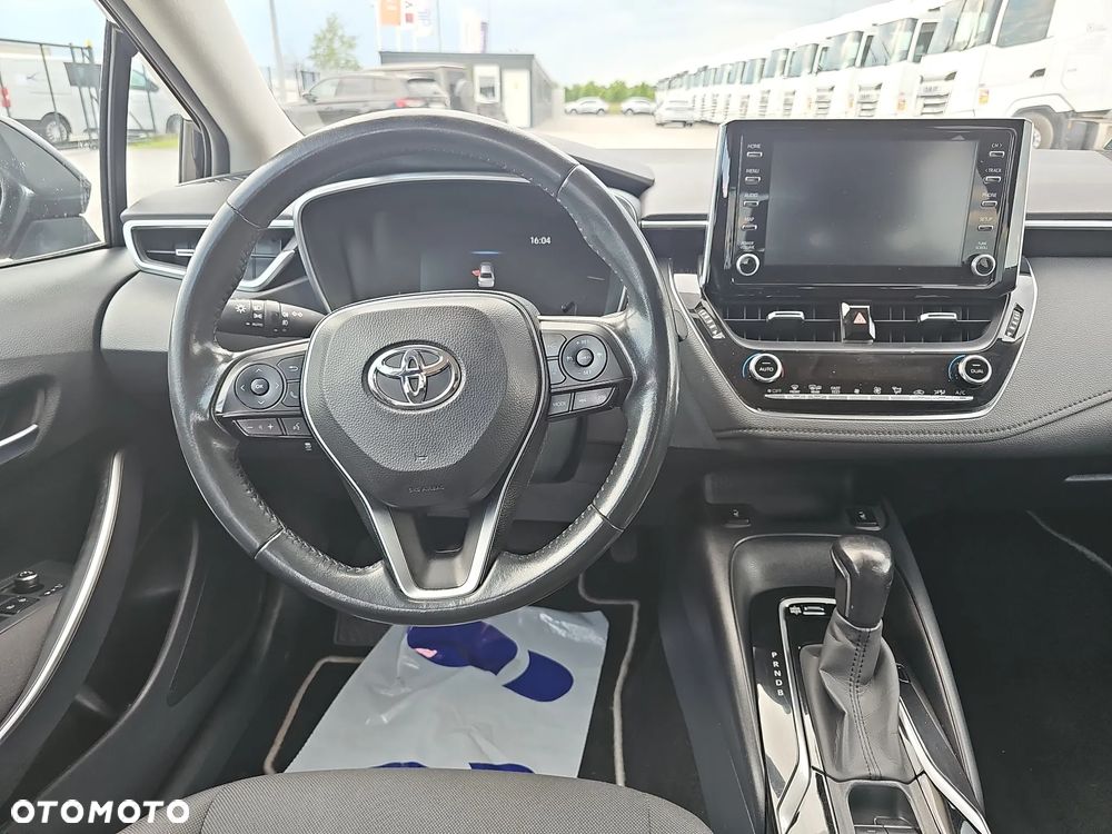 Toyota Corolla - 11