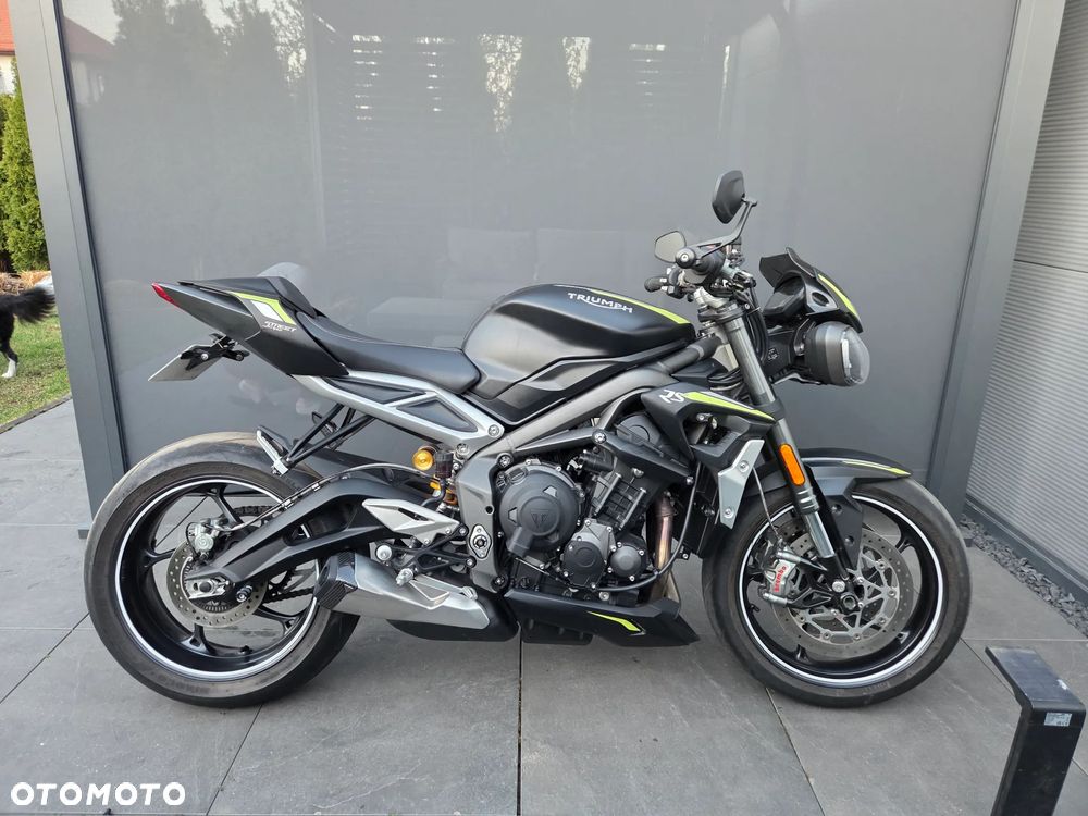 Triumph Street Triple - 9