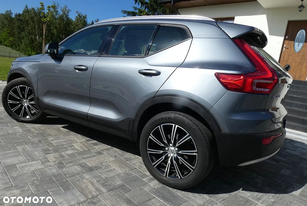 Volvo XC 40 D4 AWD Momentum (Intro Edition) - 23