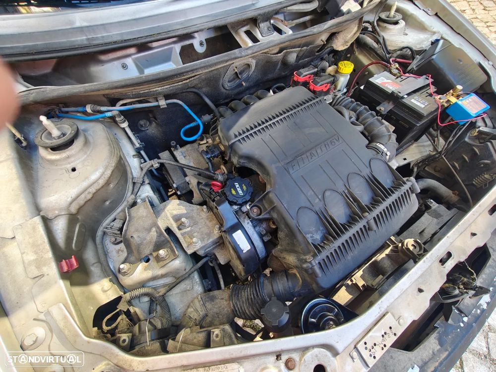 Fiat Punto 1.2 16V HLX - 18