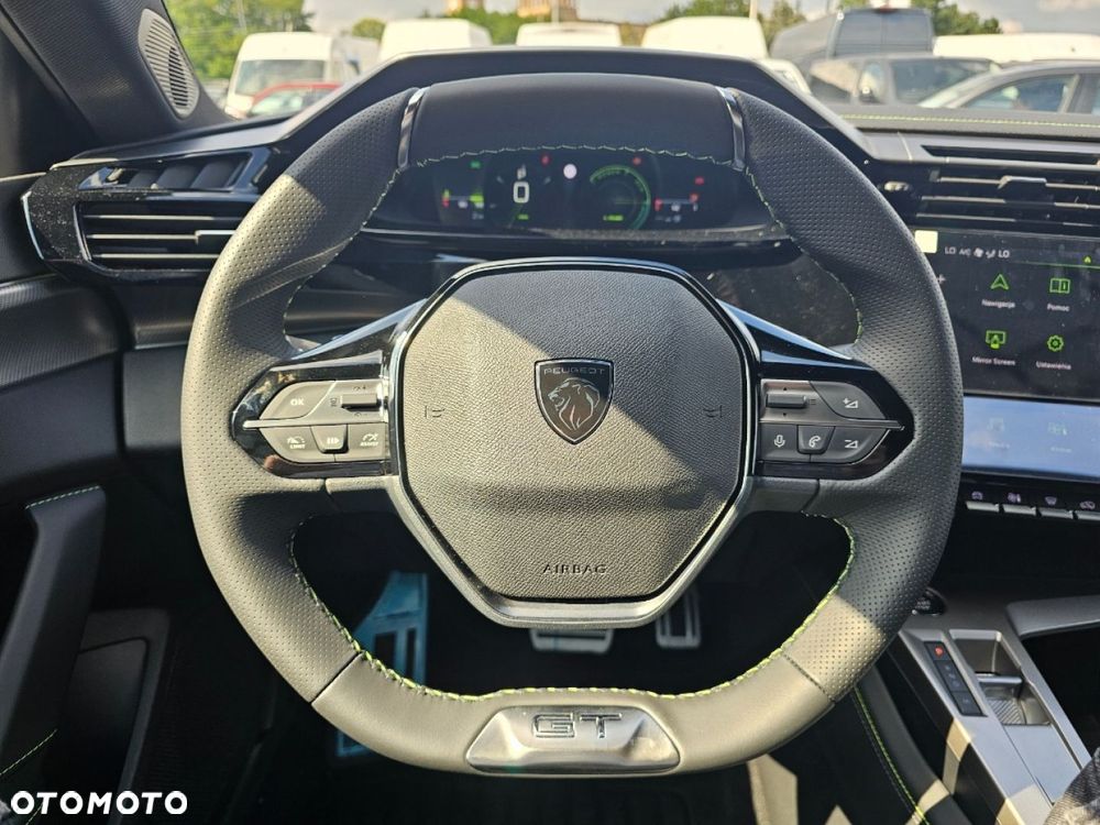 Peugeot 408 - 18
