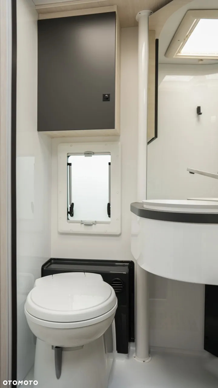 Ford Chausson 627 GA Titanium Ultimate - 19