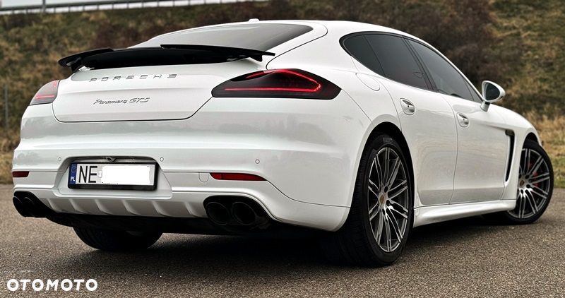 Porsche Panamera GTS PDK - 34
