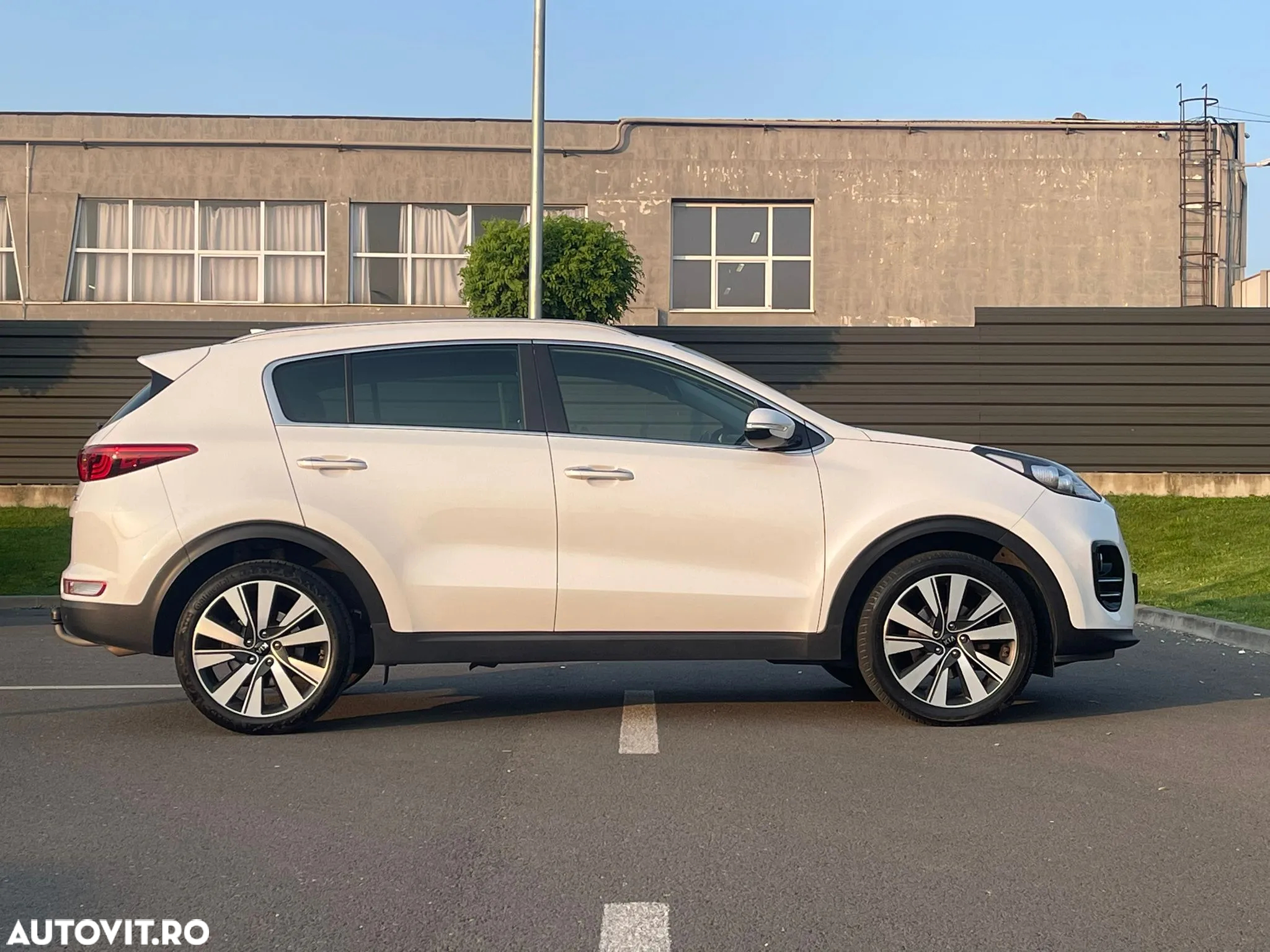 Kia Sportage 1.7 CRDI 2WD Dream-Team Edition - 15