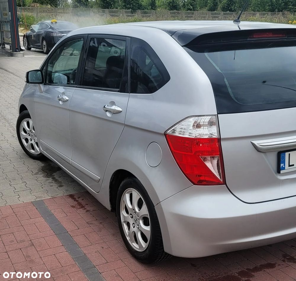 Honda FR-V 1.7 - 9