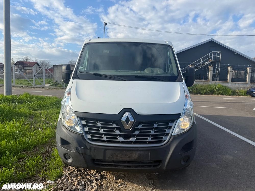 Renault Master 2.3 Combi 3,5t L2H2 8+1 locuri 4,7 m3 Confort - 3