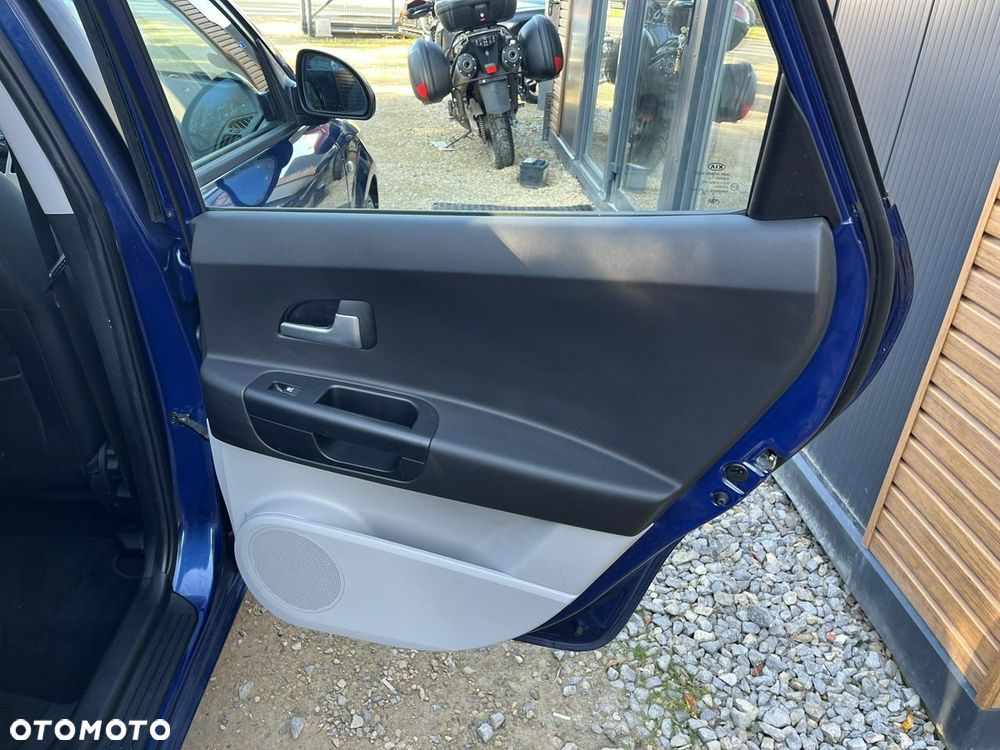 Kia Ceed - 24