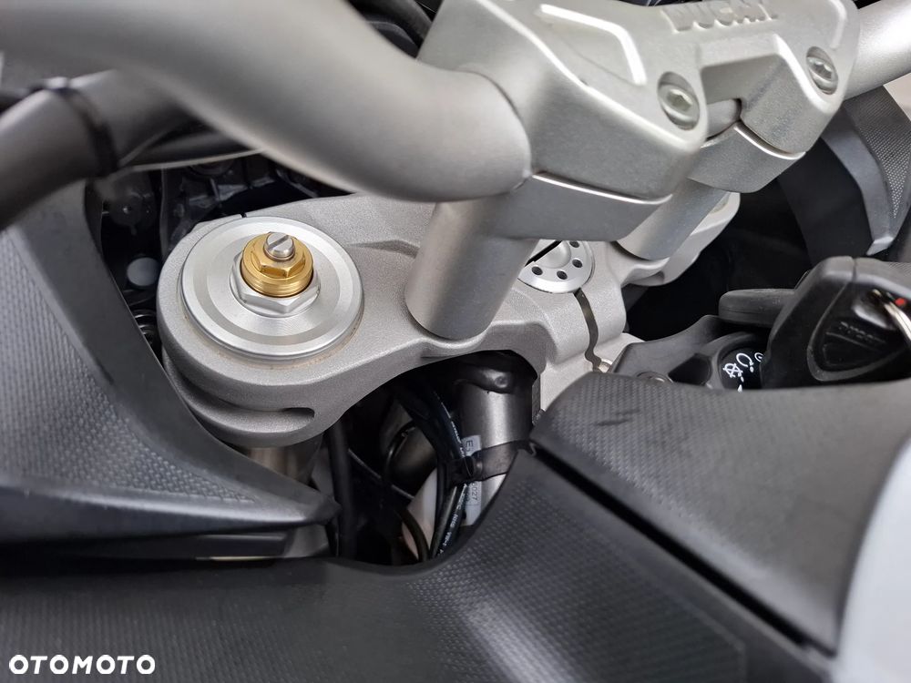Ducati Multistrada - 25