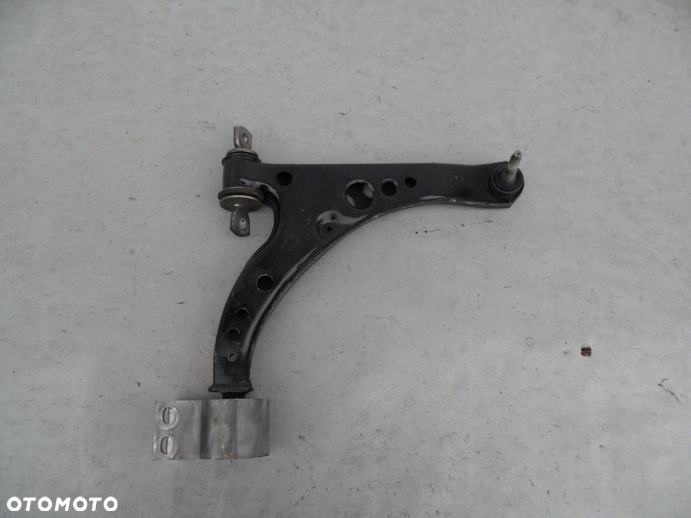 WAHACZ PRAWY PRZÓD OPEL ASTRA V K