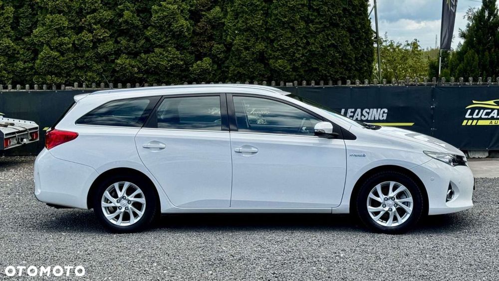 Toyota Auris - 4