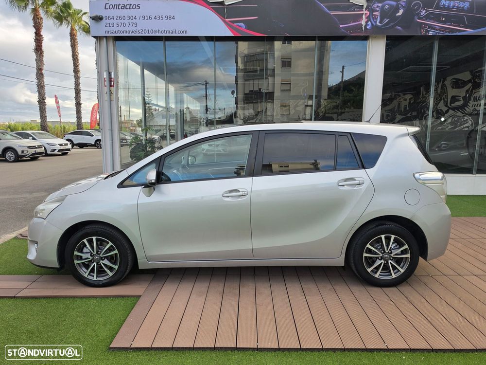 Toyota Verso 1.6 D-4D Comfort - 10