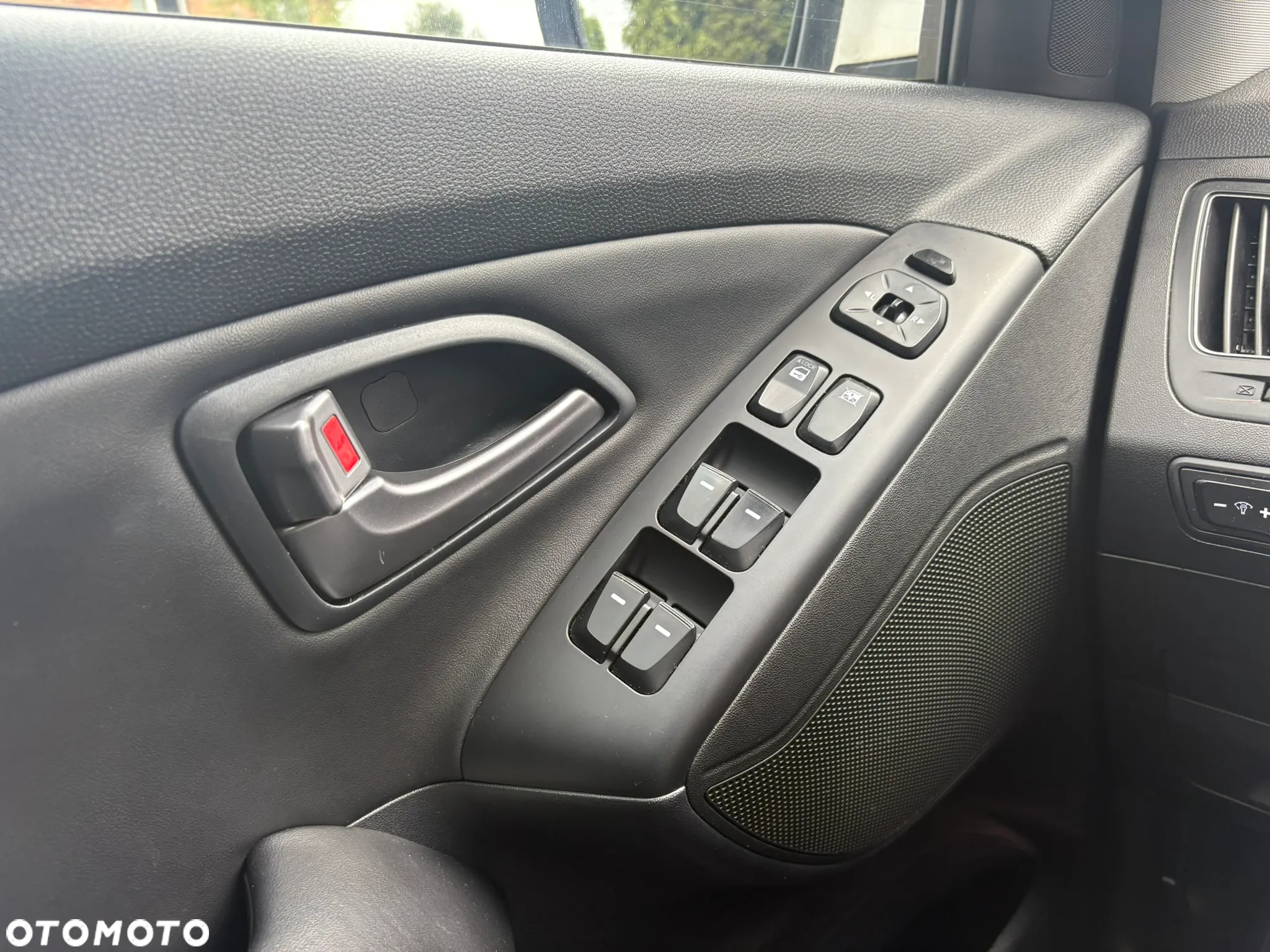 Hyundai ix35 1.6 2WD Style - 18