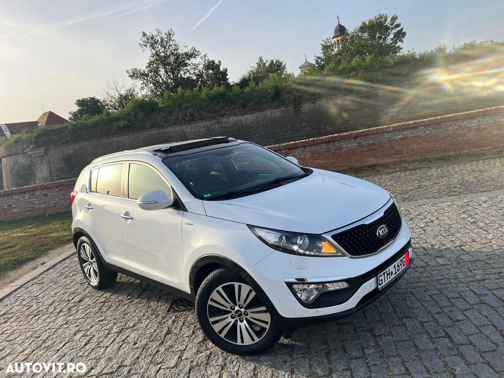 Kia Sportage 2,0 CRDI AWD Aut. Platinum - 3