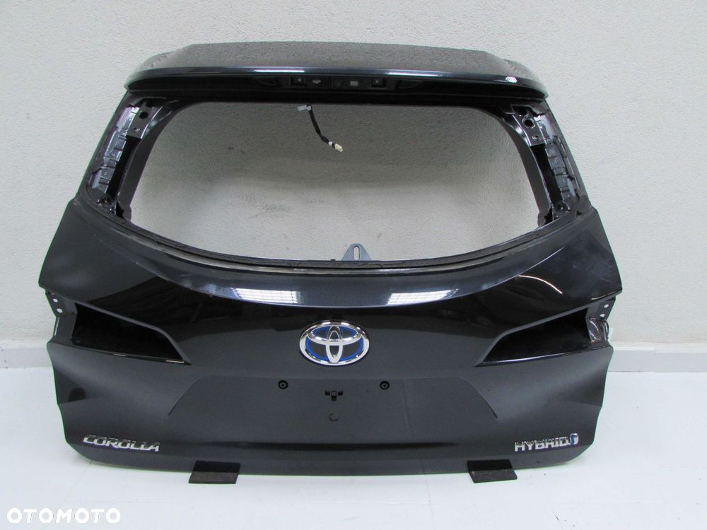 TOYOTA COROLLA E21 XII KOMBI 19-23 KLAPA BAGAZNIKA TYL 209 - 11