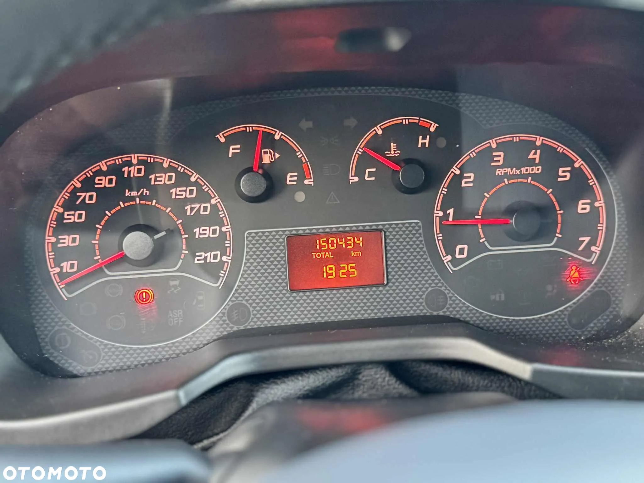 Fiat Fiorino Kombi 1.4 8V Base - 18