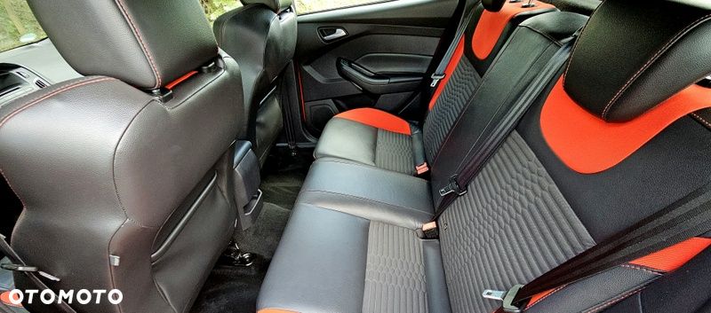Ford Focus 2.0 TDCi ST - 31