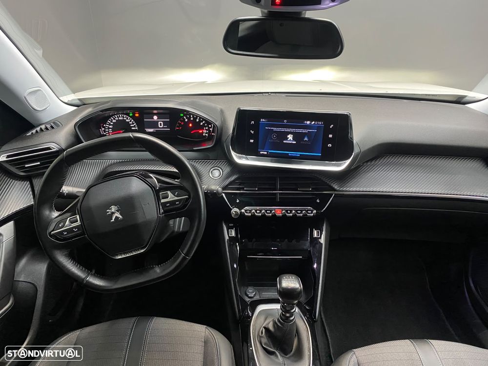 Peugeot 2008 - 24