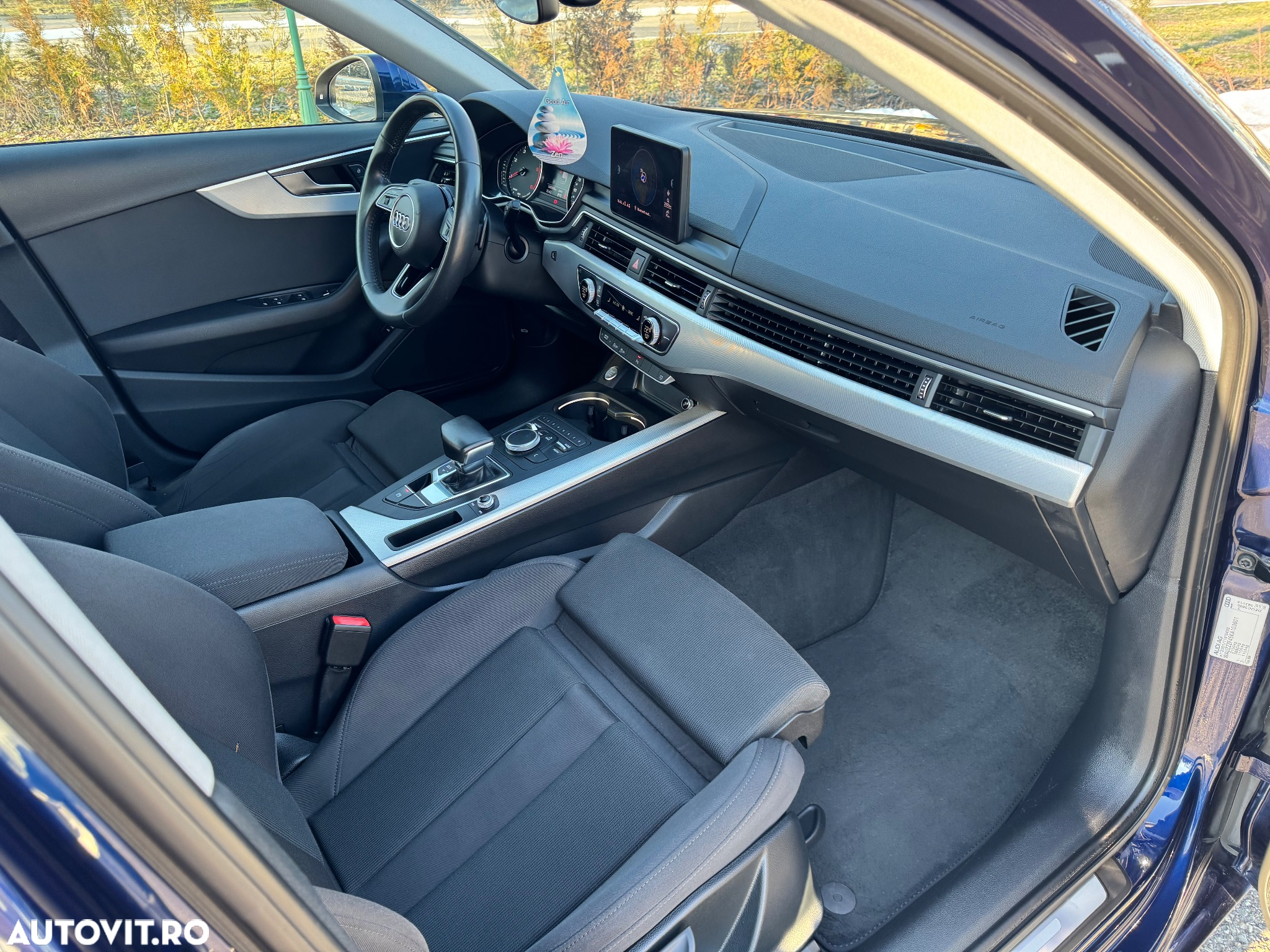 Audi A4 Avant 30 TDI S tronic sport - 16