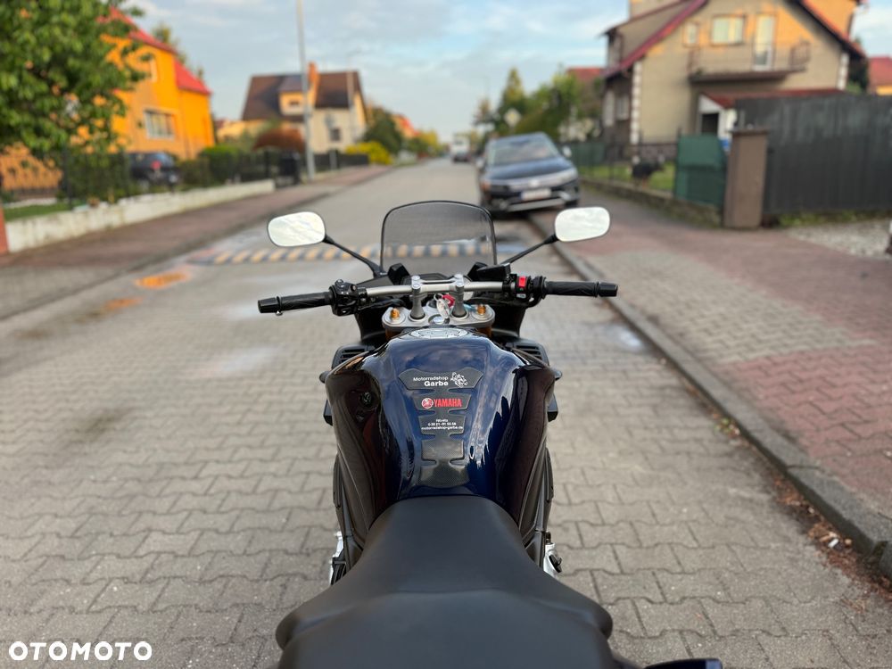Yamaha FZS - 14