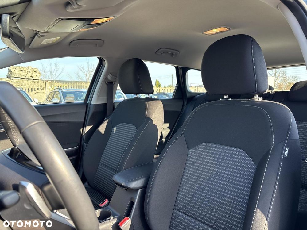 Kia Ceed 1.5 T-GDI M DCT - 11