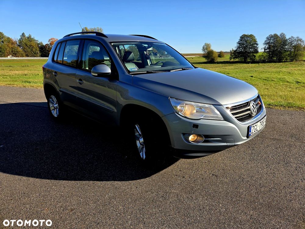 Volkswagen Tiguan - 2