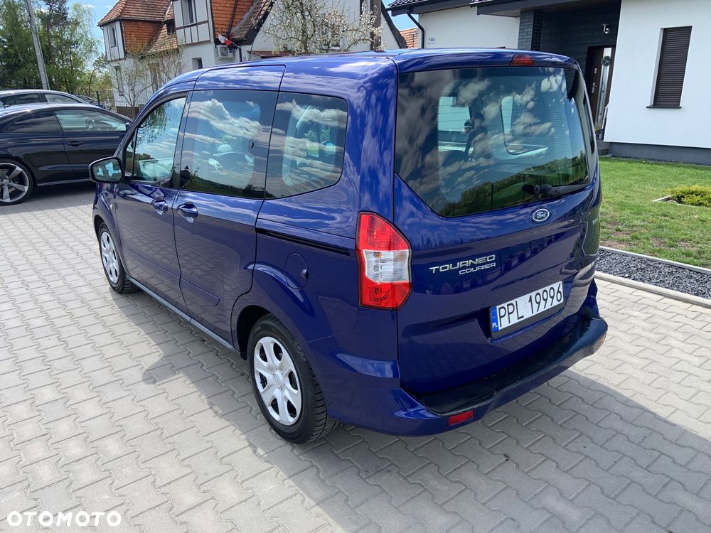 Ford Tourneo Courier 1.0 EcoBoost Ambiente - 8
