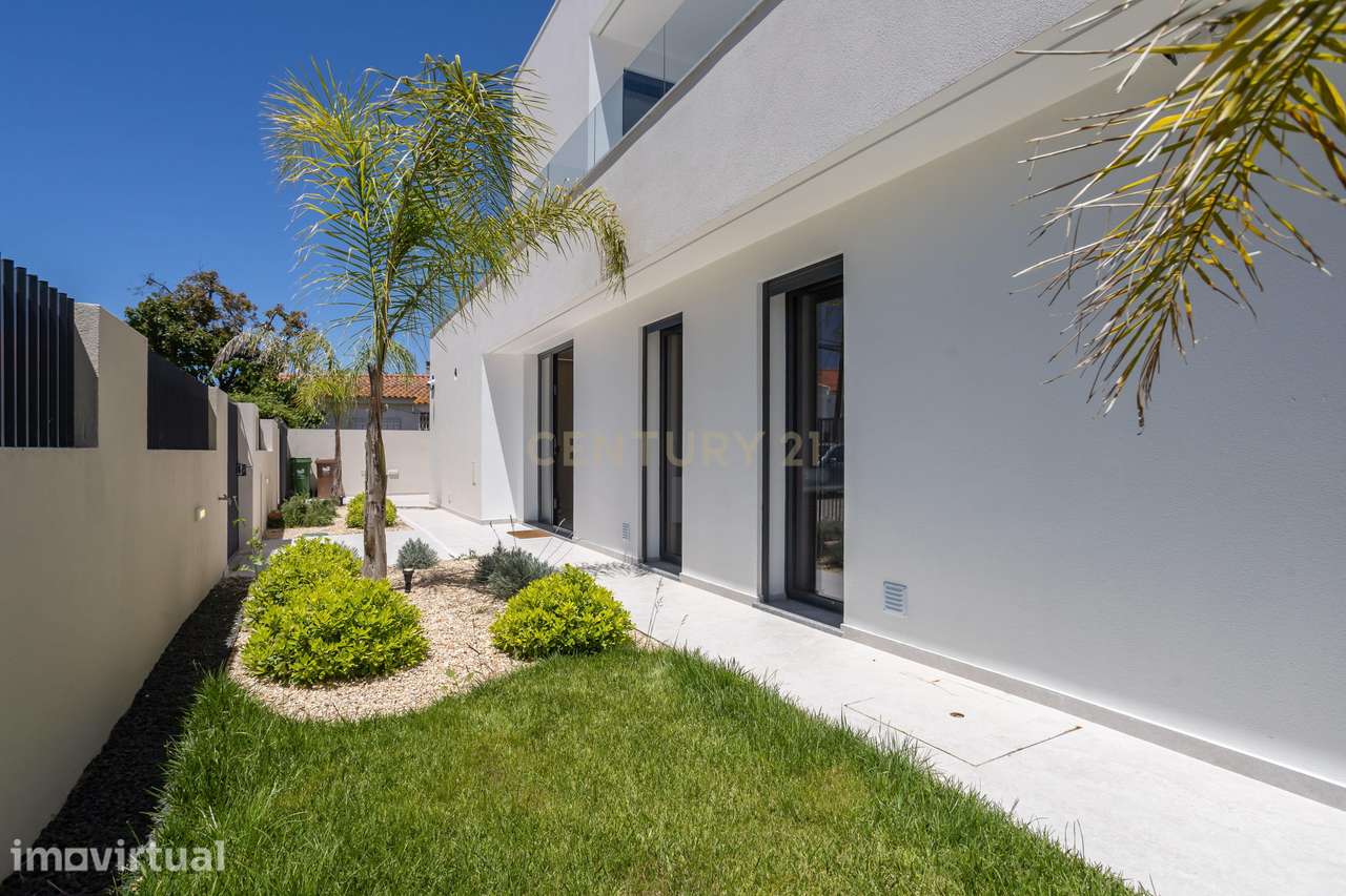 Moradia T4 Nova com 4 Suites e Piscina Aquecida | Belverde - Grande imagem: 4/60