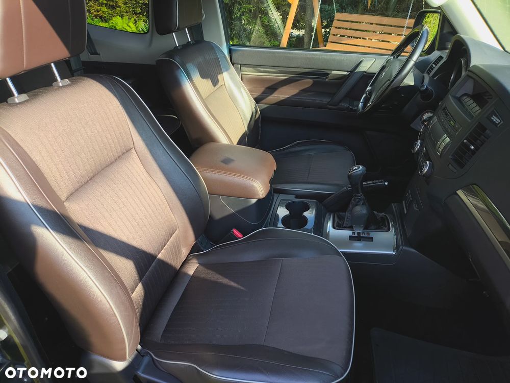 Mitsubishi Pajero 3.2 DI-D Intense - 22