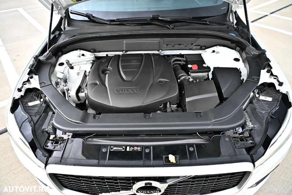 Volvo XC 60 D4 AWD Geartronic RDesign - 40