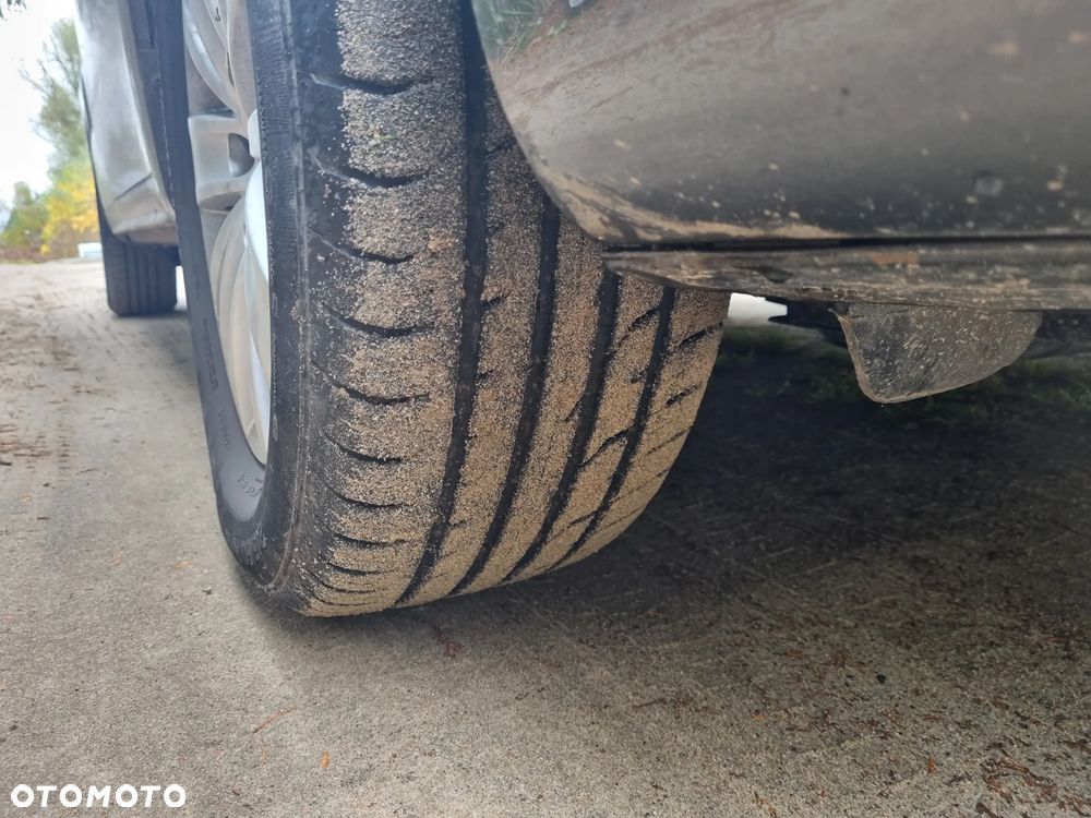 Volkswagen Sharan 2.0 TDI Comfortline - 23