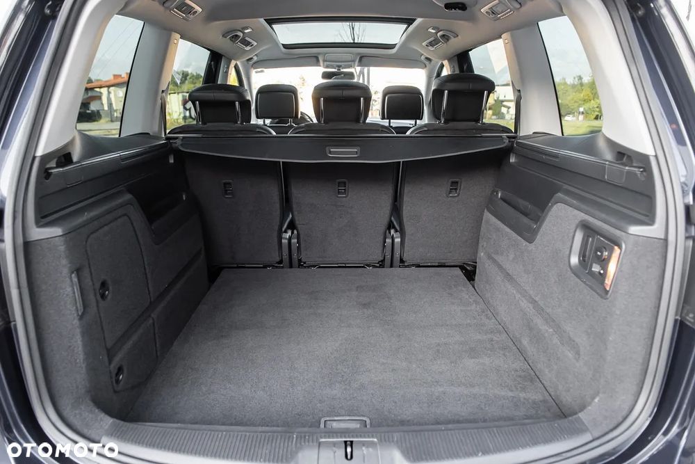 Volkswagen Sharan 2.0 TDI DSG BlueMotion Technology Highline - 32
