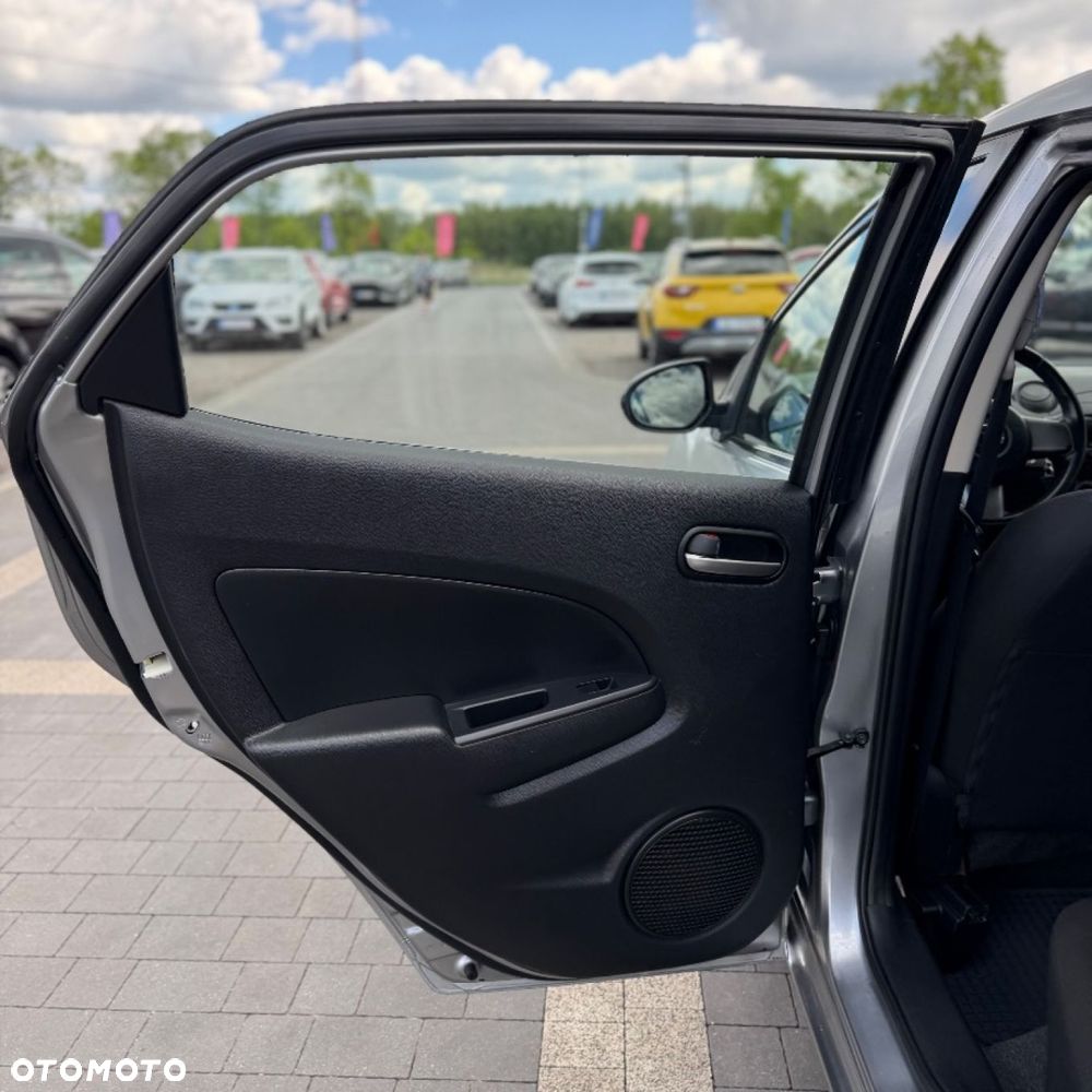 Mazda 2 - 20