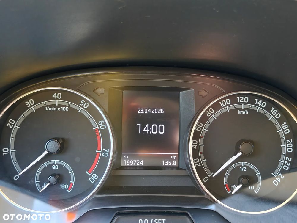 Skoda RAPID 1.2 Ambition Max - 27