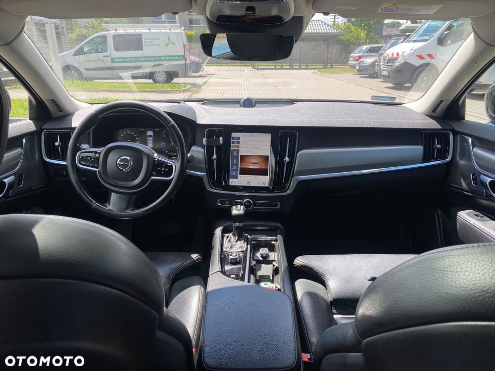Volvo S90 D4 Momentum - 17