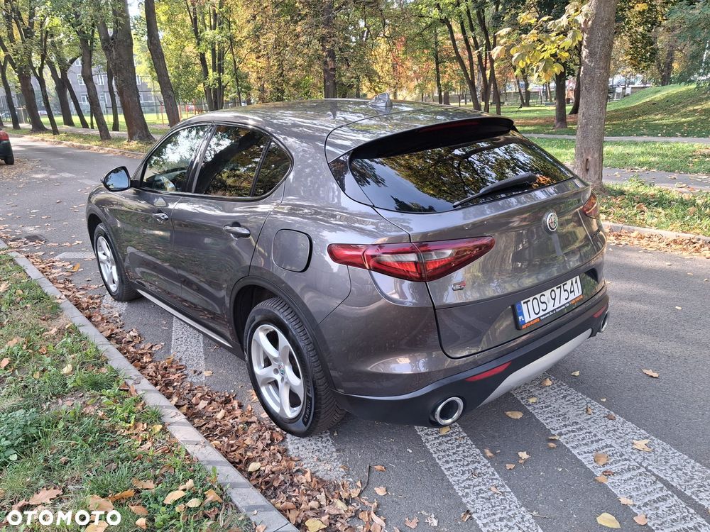 Alfa Romeo Stelvio 2017 photo 4