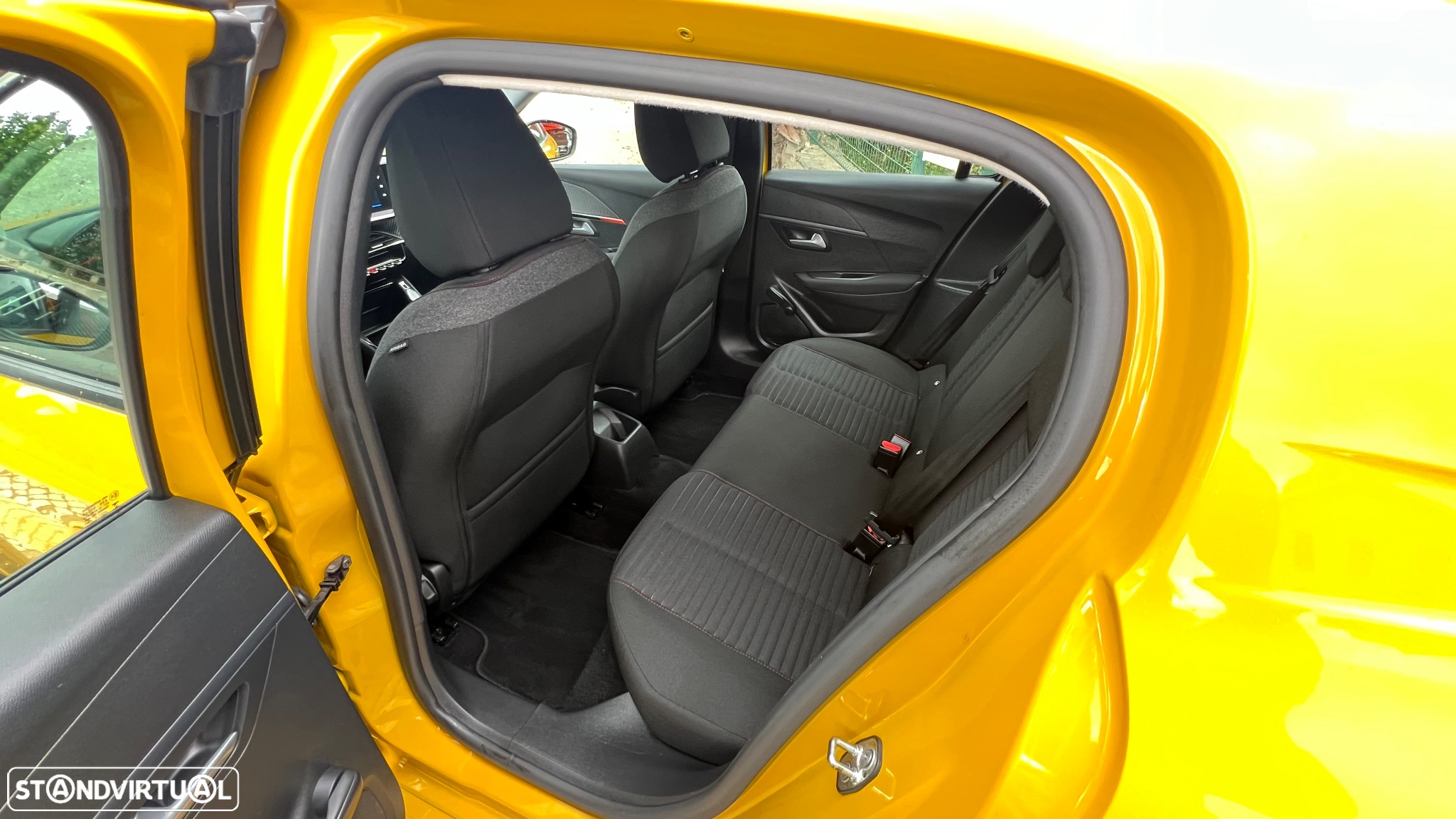 Peugeot 208 1.2 PureTech Allure Pack - 8