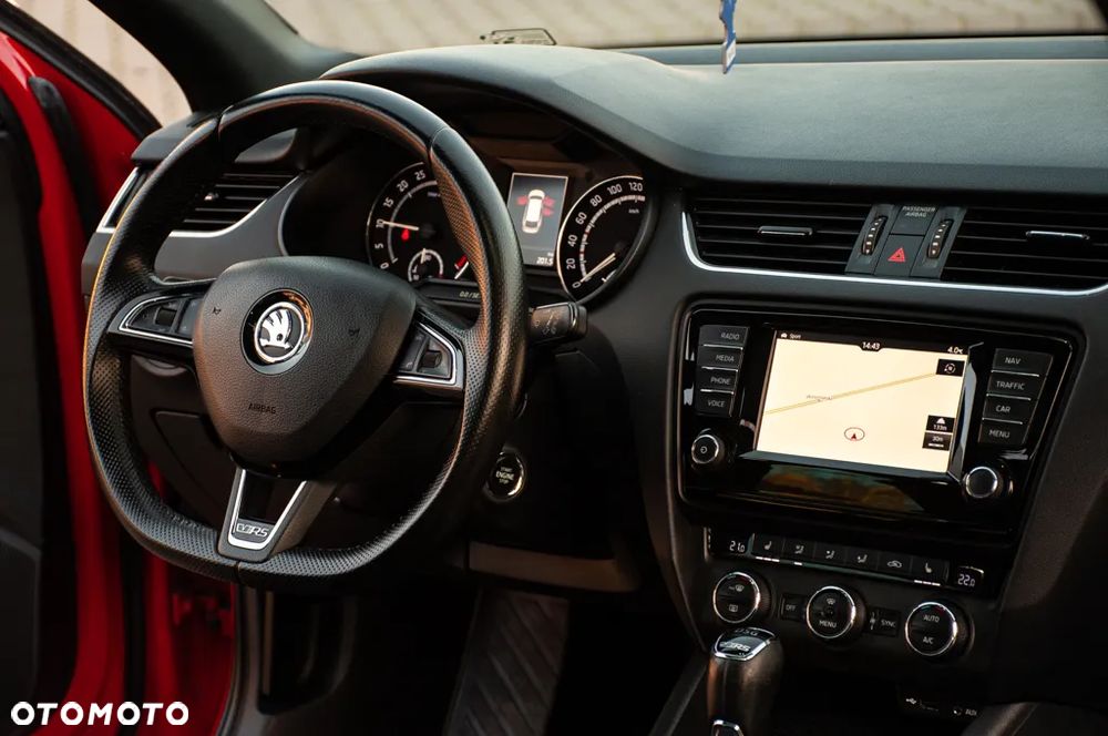 Skoda Octavia 2.0 TDI SCR RS DSG - 17