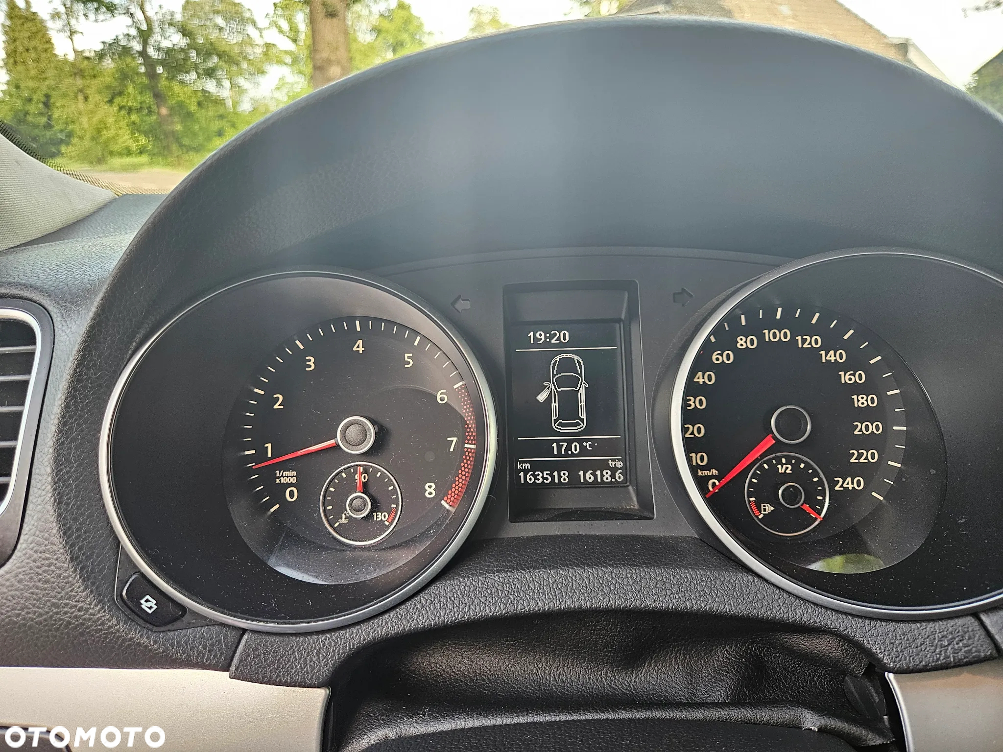 Volkswagen Golf - 12