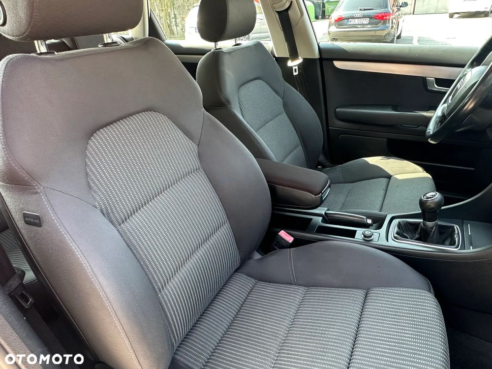 Audi A4 Avant 2.0 TDI DPF - 25
