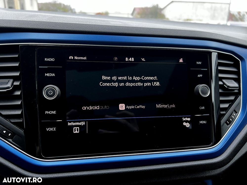 Volkswagen T-Roc - 24