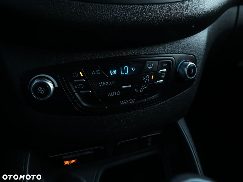 Ford Tourneo Courier 1.5 TDCi Titanium - 13