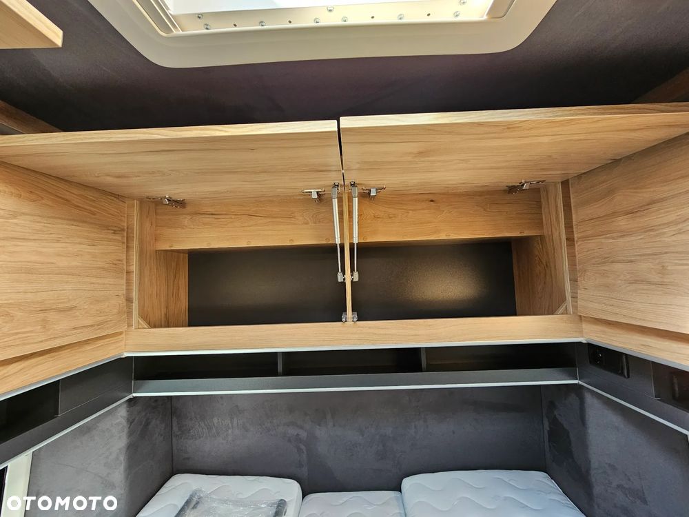 Globe-Traveller Voyager Z - 23