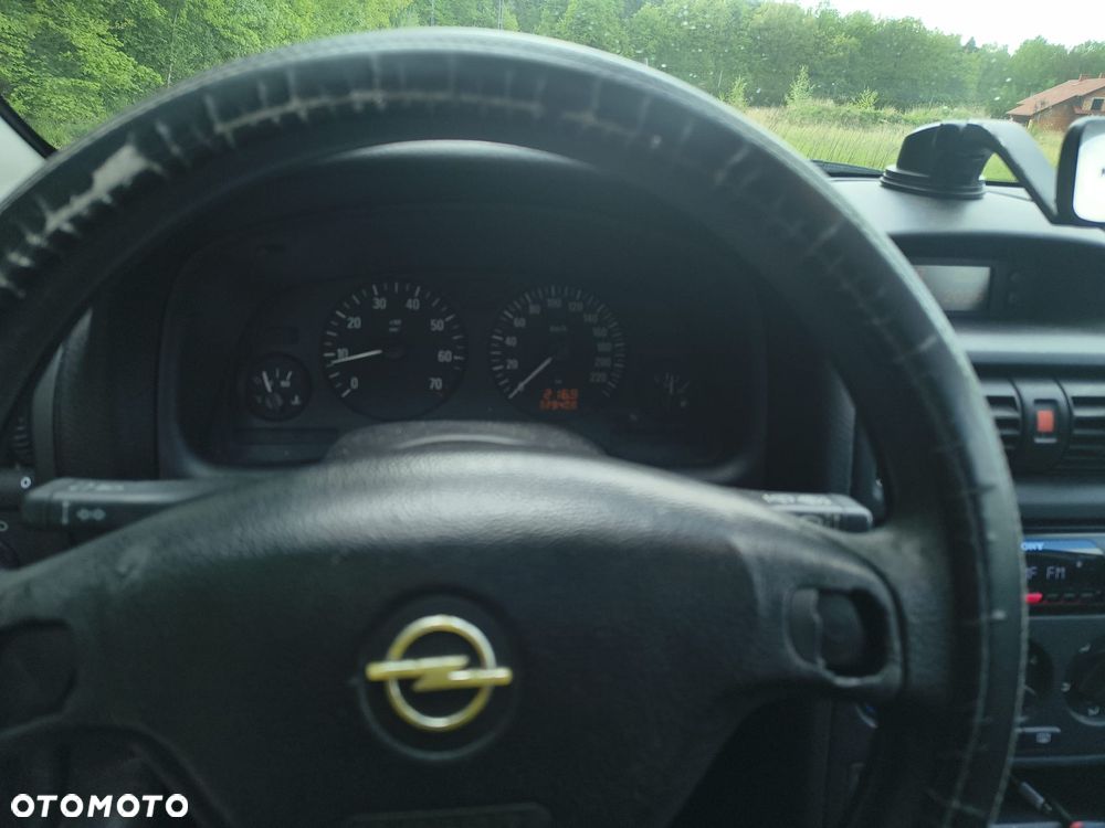 Opel Astra 1.4 Sport - 17