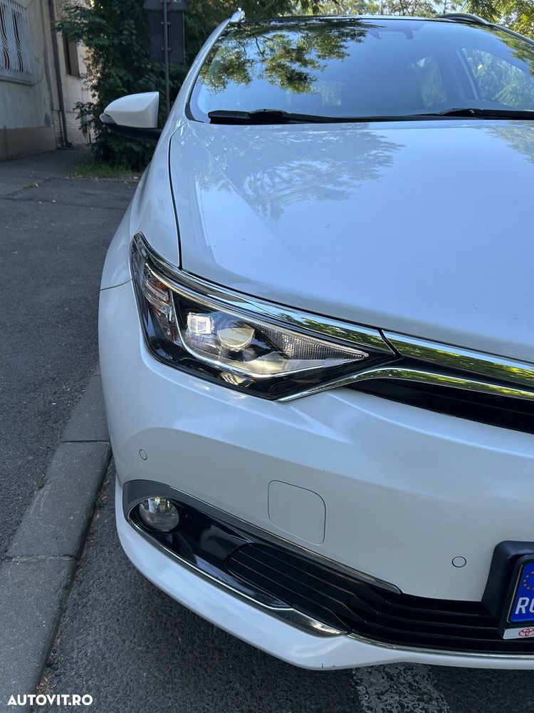 Toyota Auris 1.8 L VVT-i Sol+ - 17