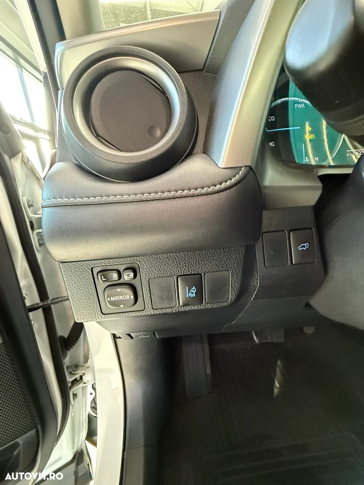 Toyota RAV4 2.5 4x4 Hybrid Executive - 27