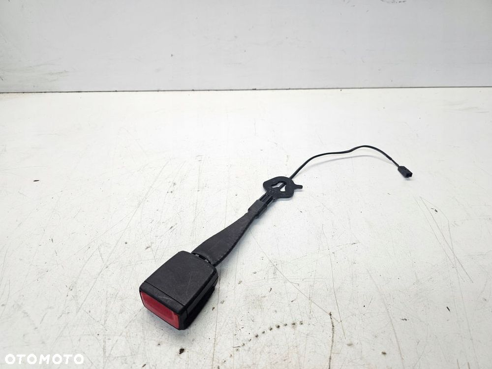 ZAPINKA PASA FOTELA AUDI A4 B9 A5 8W Q7 4M 4M0857755E - 2