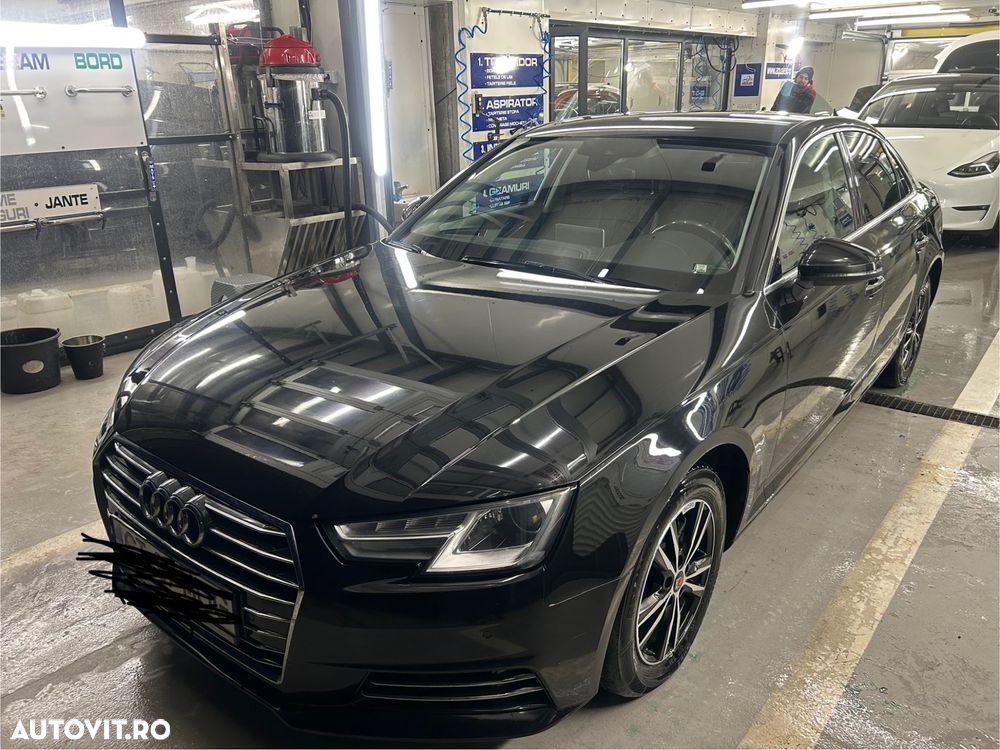 Audi A4 2.0 TDI S tronic quattro design - 11