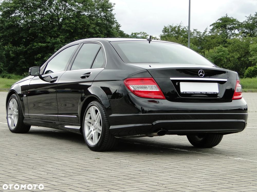 Mercedes-Benz Klasa C 200 7G-TRONIC Avantgarde Edition - 10