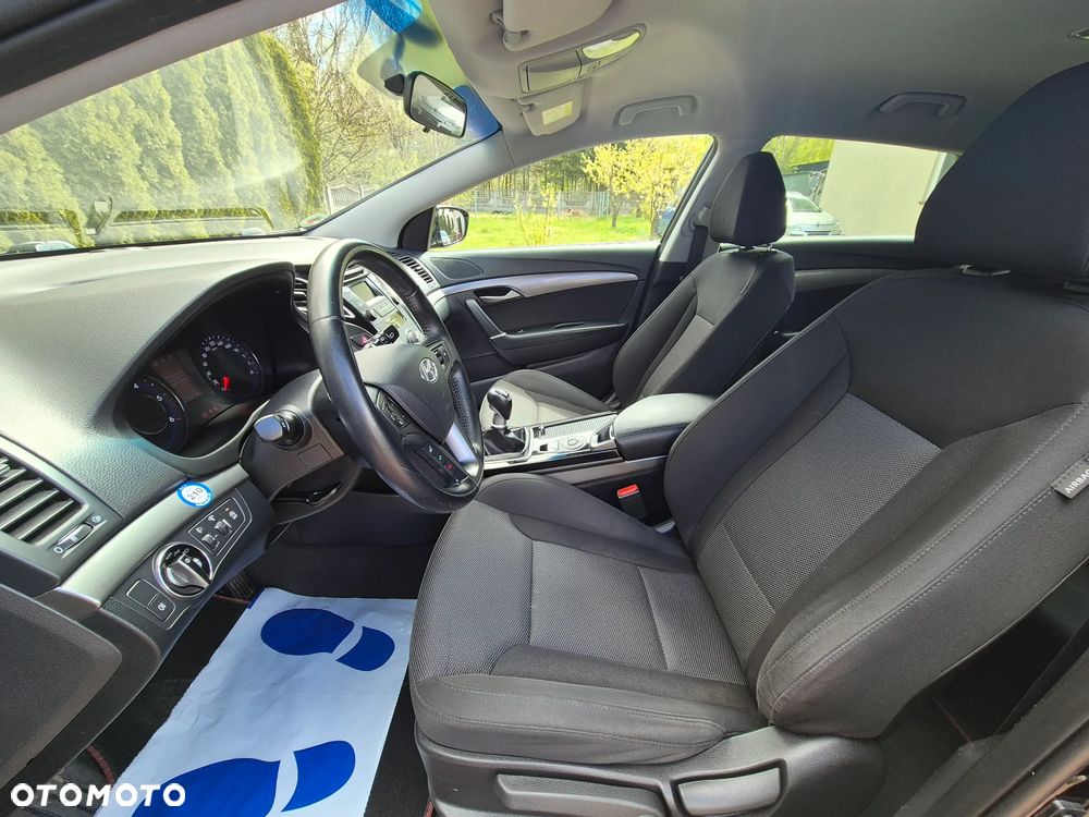 Hyundai i40 Kombi blue 1.7 CRDi Trend - 30